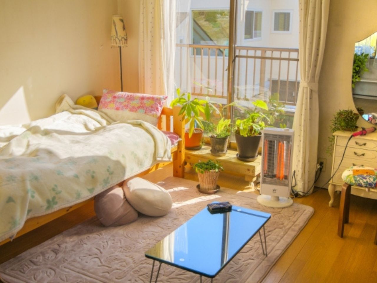 狭い部屋の収納はどう行う？広く見せるコツとうまく収納するポイント 